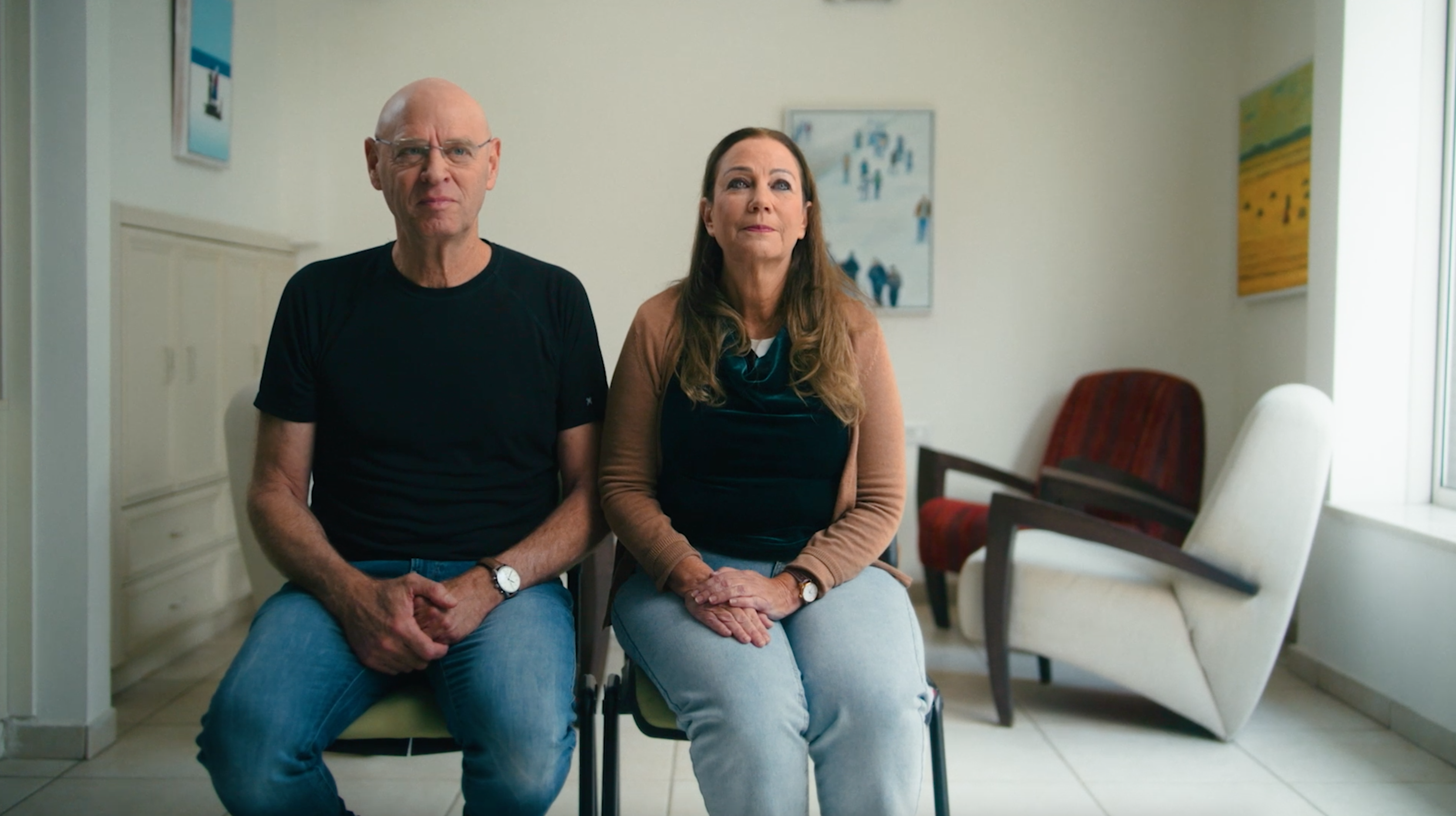 Ultimate Resc The Road Between Us: The Ultimate Rescue - Documentary Film